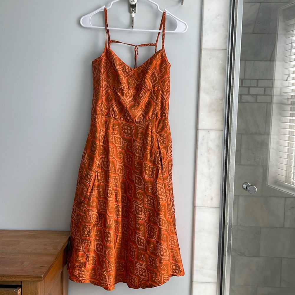 Banana Republic | spaghetti strap dress